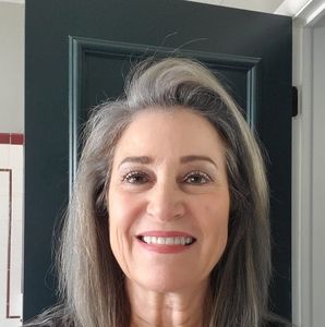 Meet your Posher, Cindy